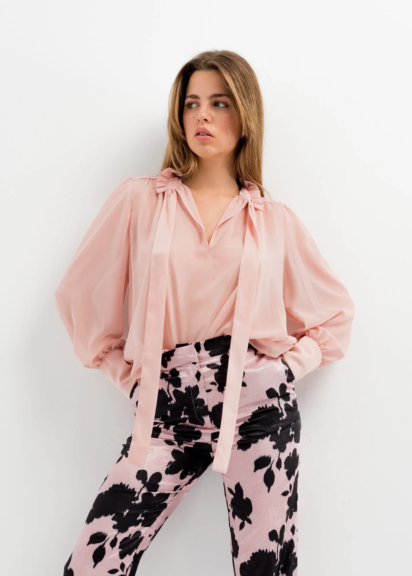 Blusa imbottita sulle spalle