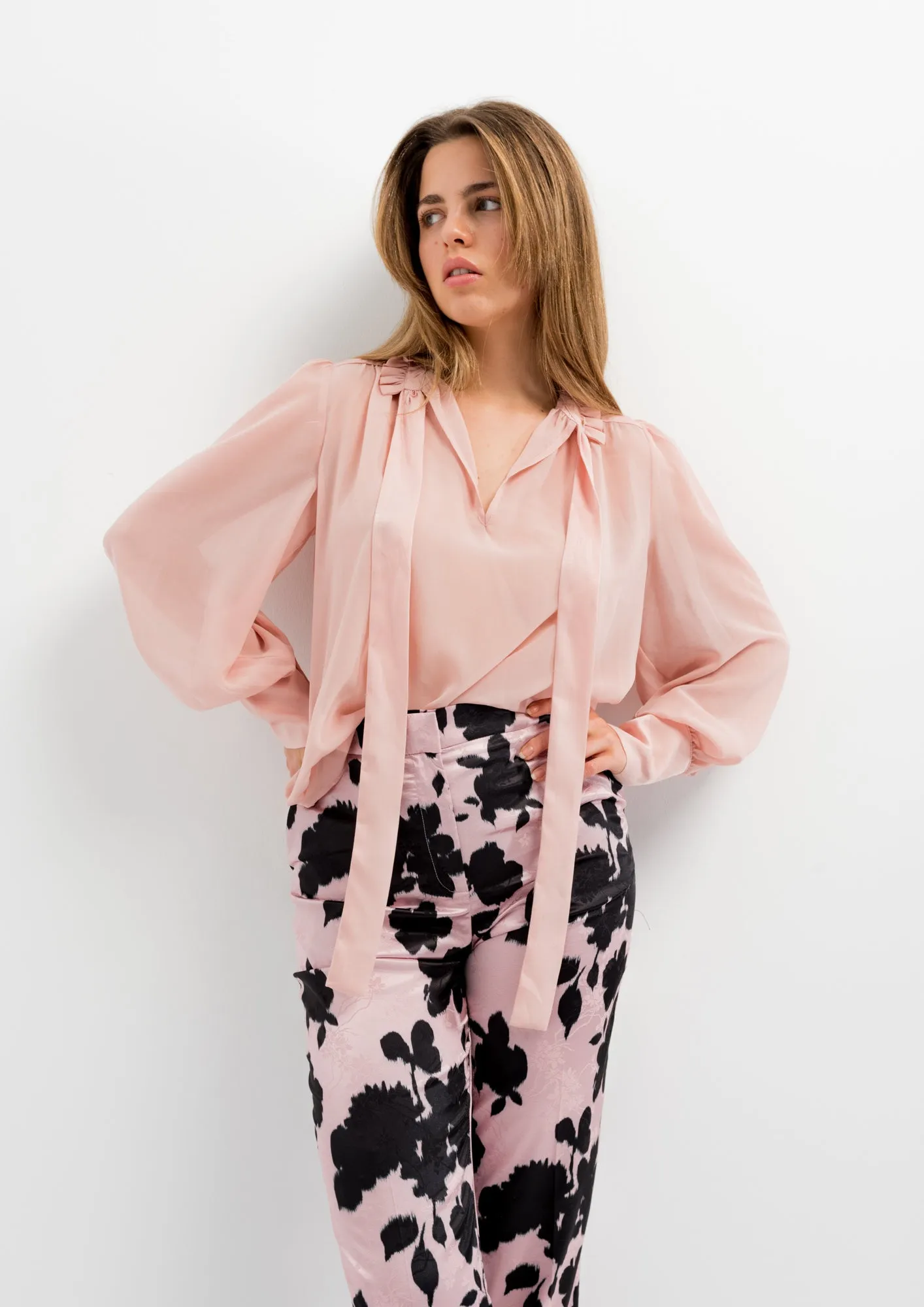 Blusa imbottita sulle spalle