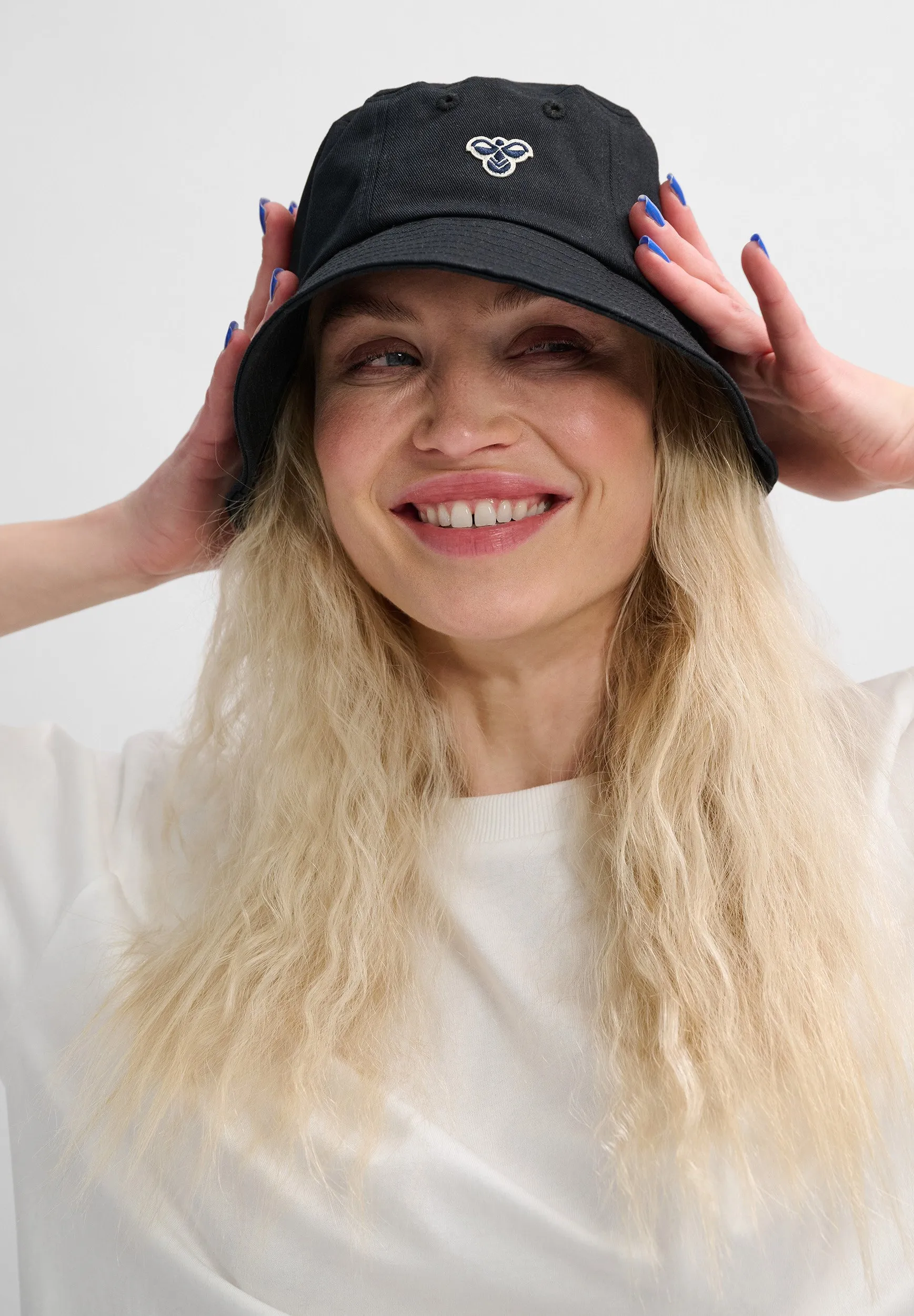BUCKET BEE - Cappello