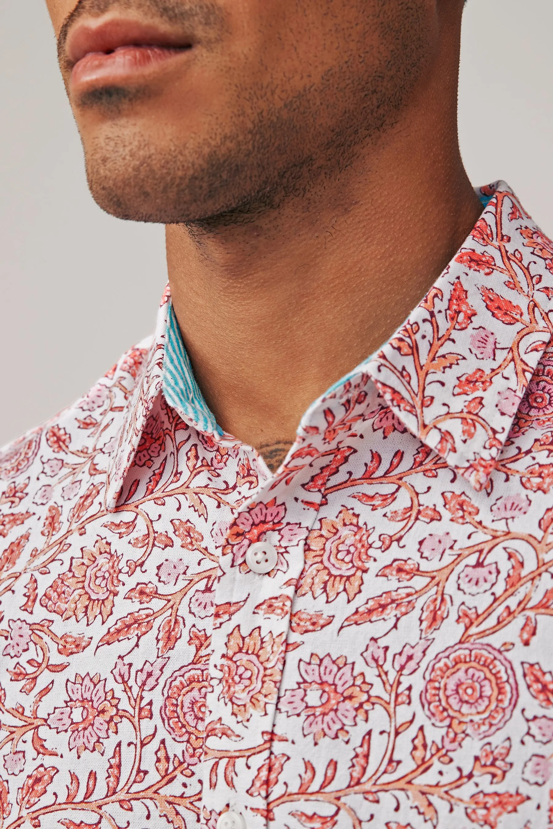 Camicia in Blend in Manica con risvolto lino