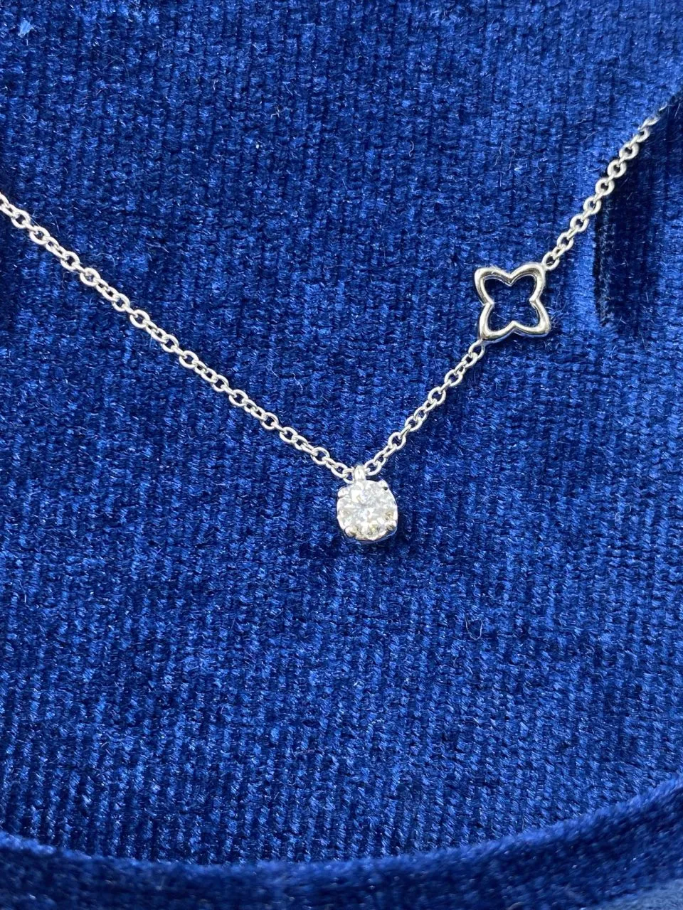 Collana Punto Luce Recarlo Anniversary in Oro Bianco e Brillante ct. 0,12