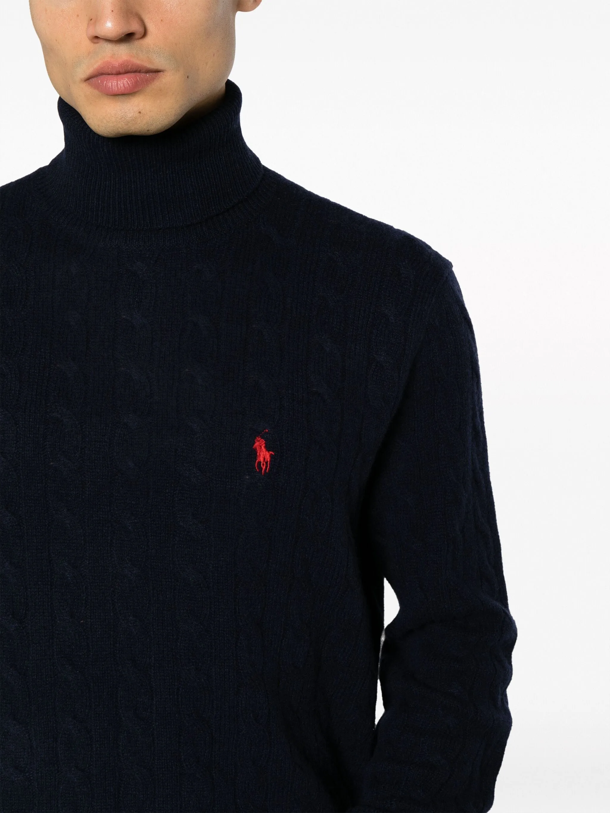 Dolcevita in cashmere e lana a trecce