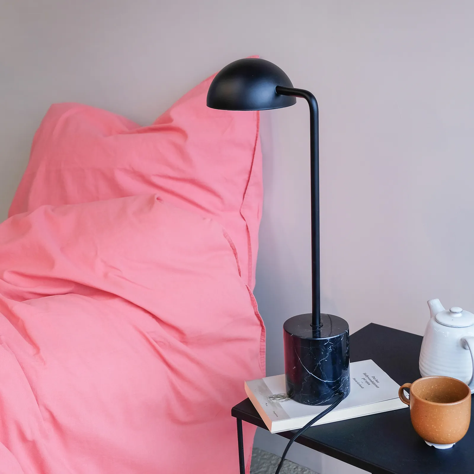 Dyberg Larsen Marble lampada da tavolo