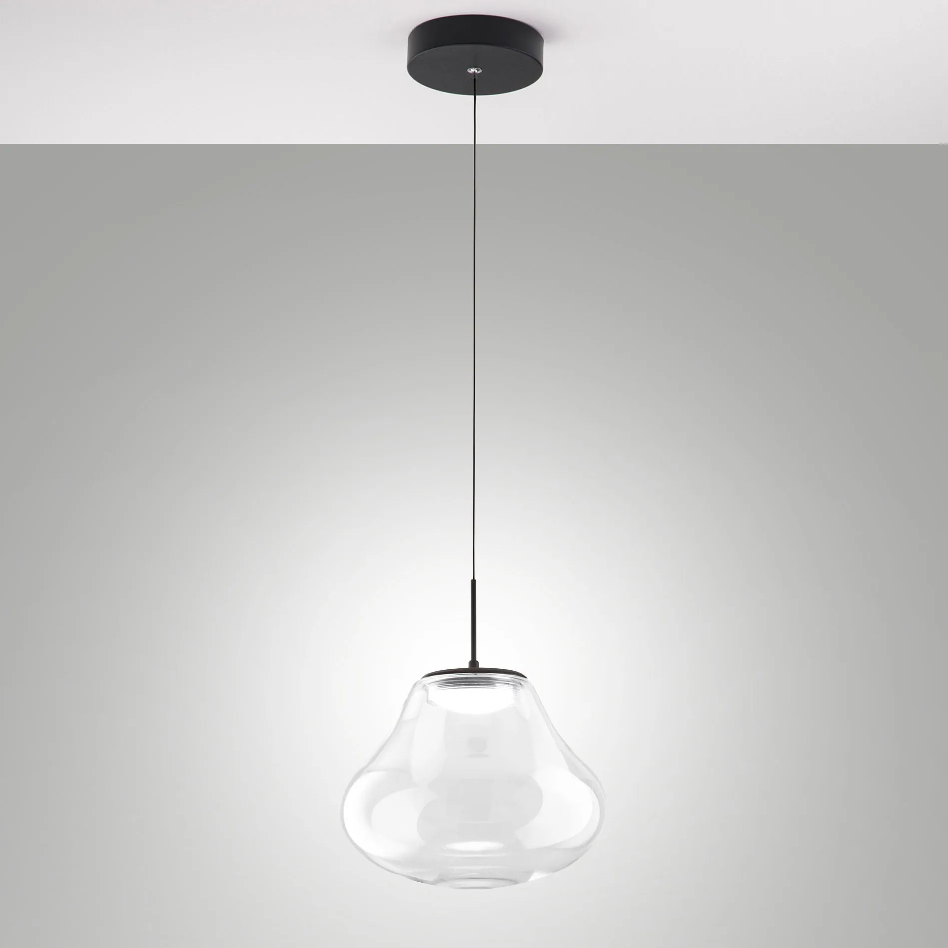 Fabas Luce  Lampada a sospensione dal design moderno a LED con singolo diffusore in vetro Deva - 14W - 2700K-3000K-4000K