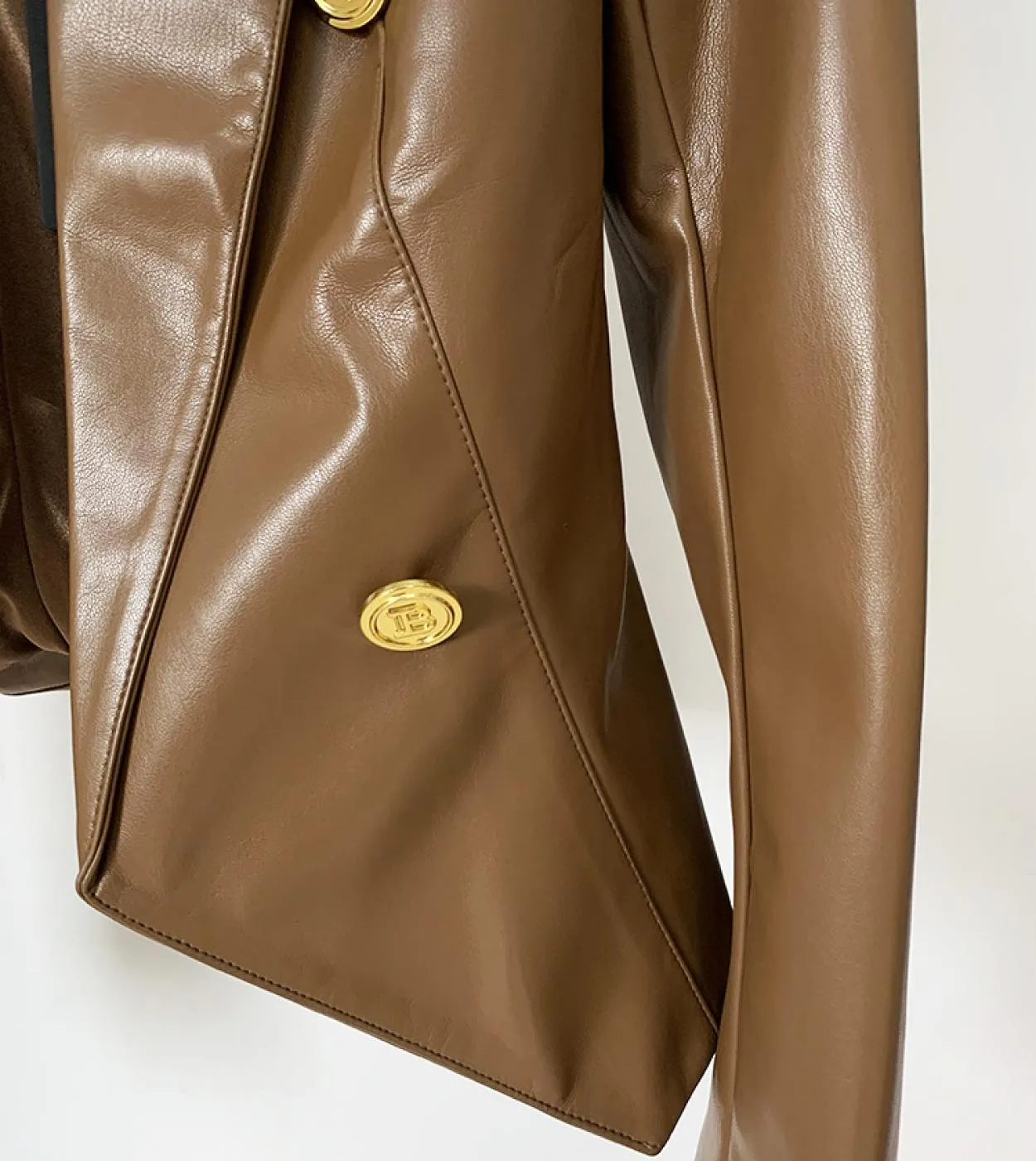 Giacca marrone nera Pu Leather Women New Designer in metallo doppio petto con bottoni giacca blazer tuta capispalla cappotto