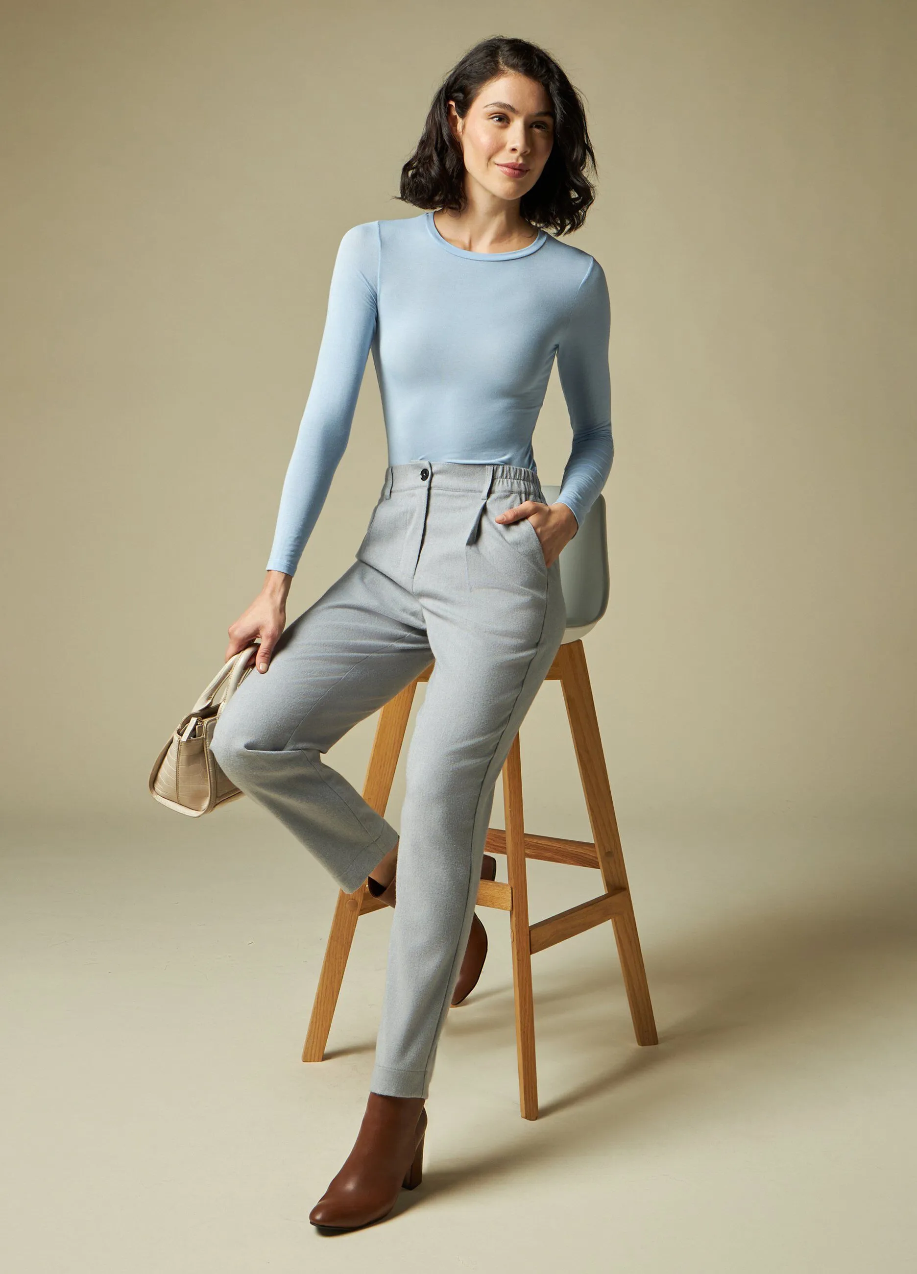 IWIE  Pantalone in misto viscosa con pinces donna