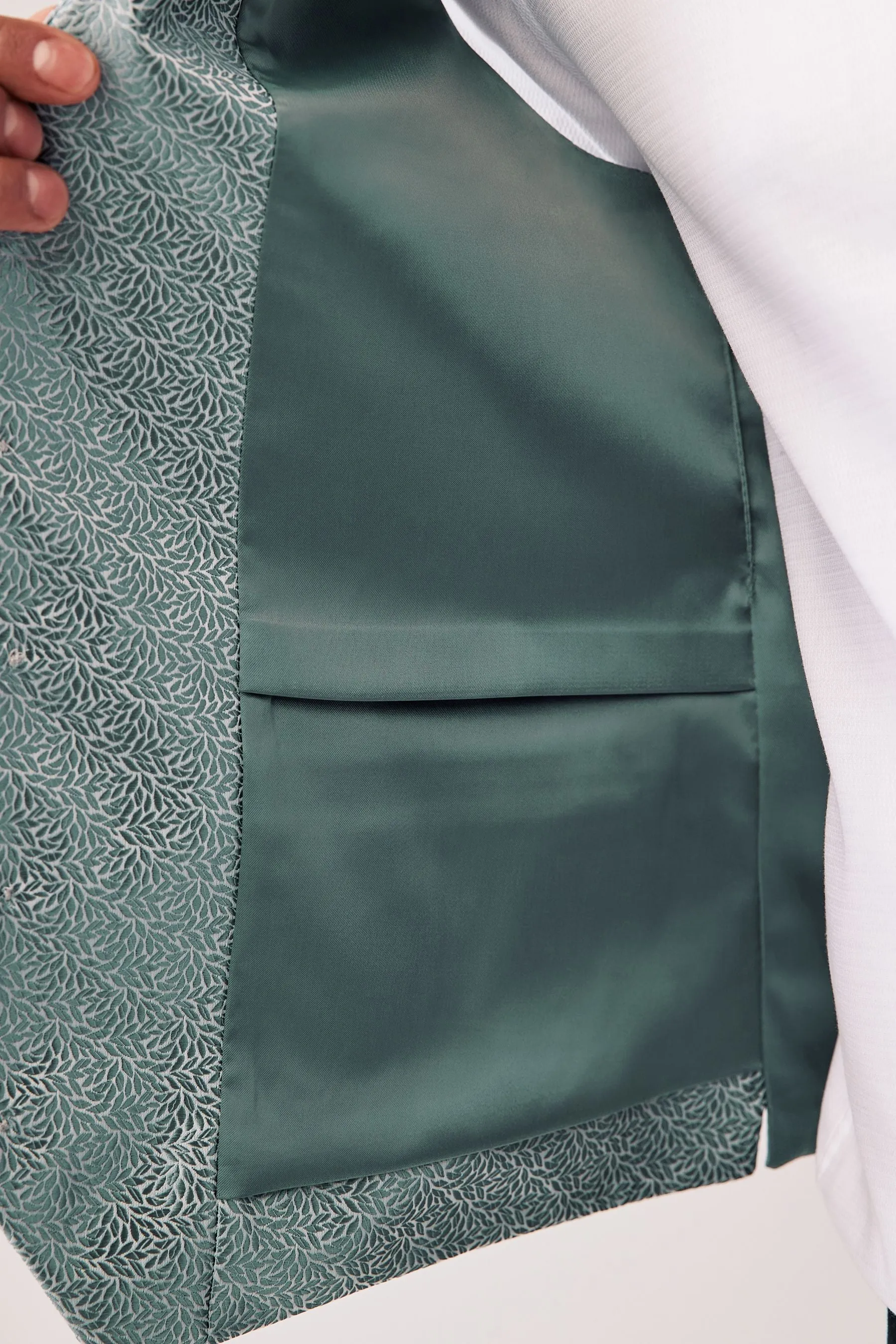 Jacquard regular con foglie - Gilet vestibilità attillata