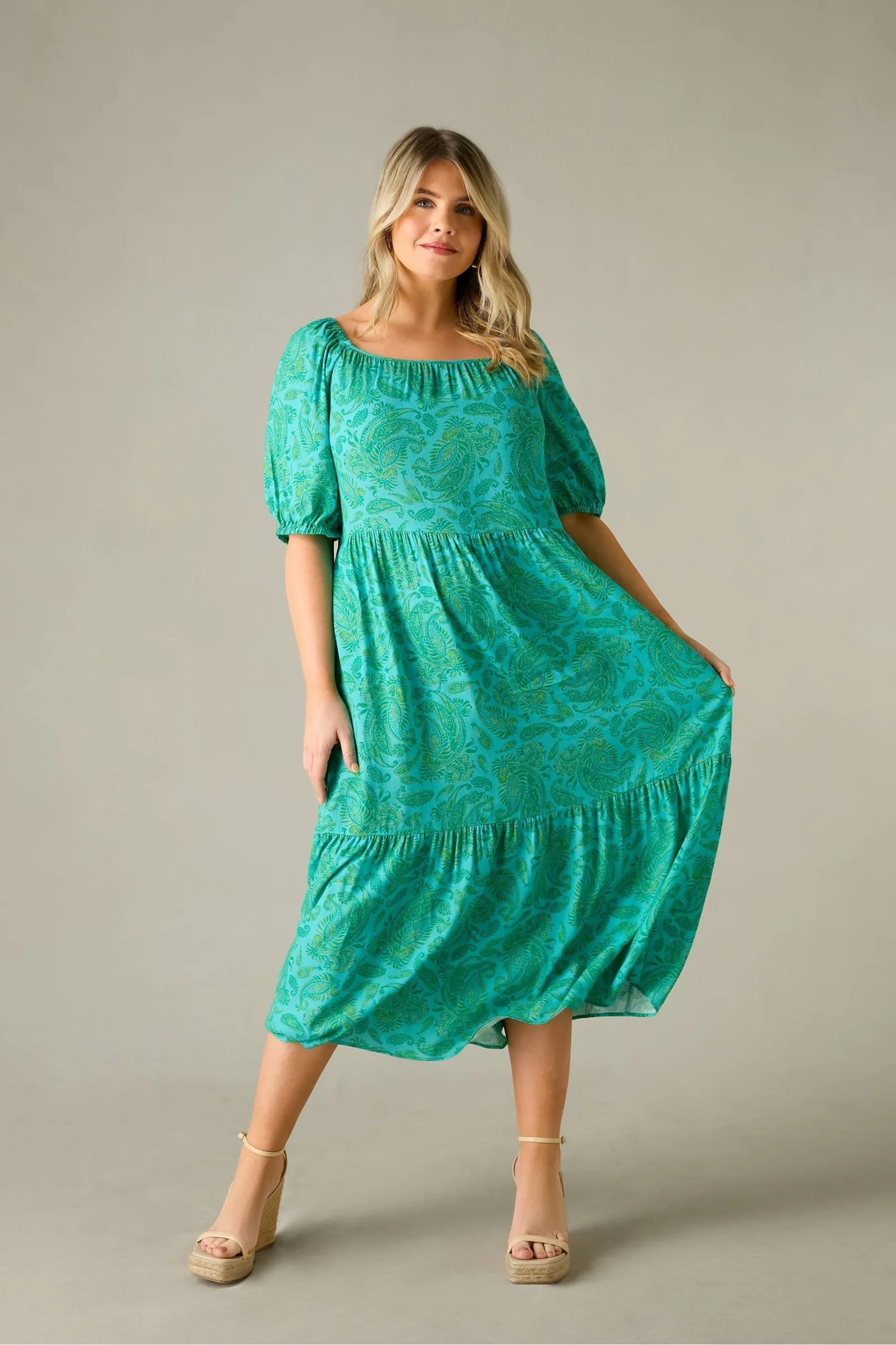 Live Unlimited Curve Petite - Abito maxi con maniche a sbuffo e stampa cachemire