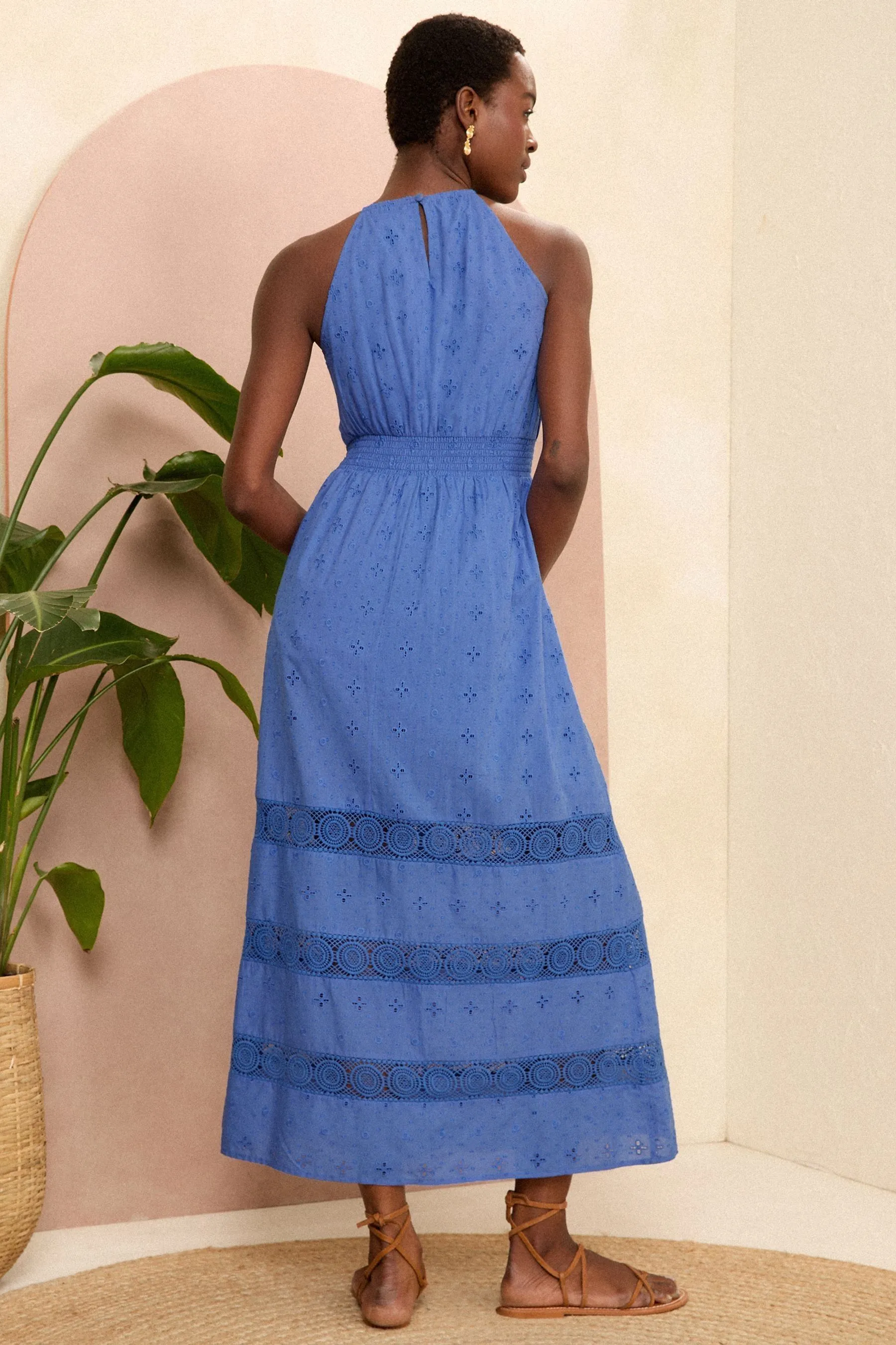 Love & Roses con scollo all'americana - Abito midi in pizzo sangallo