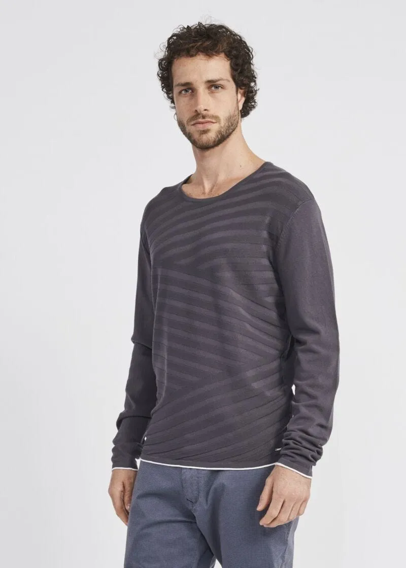 Maglia con intarsio a rilievo