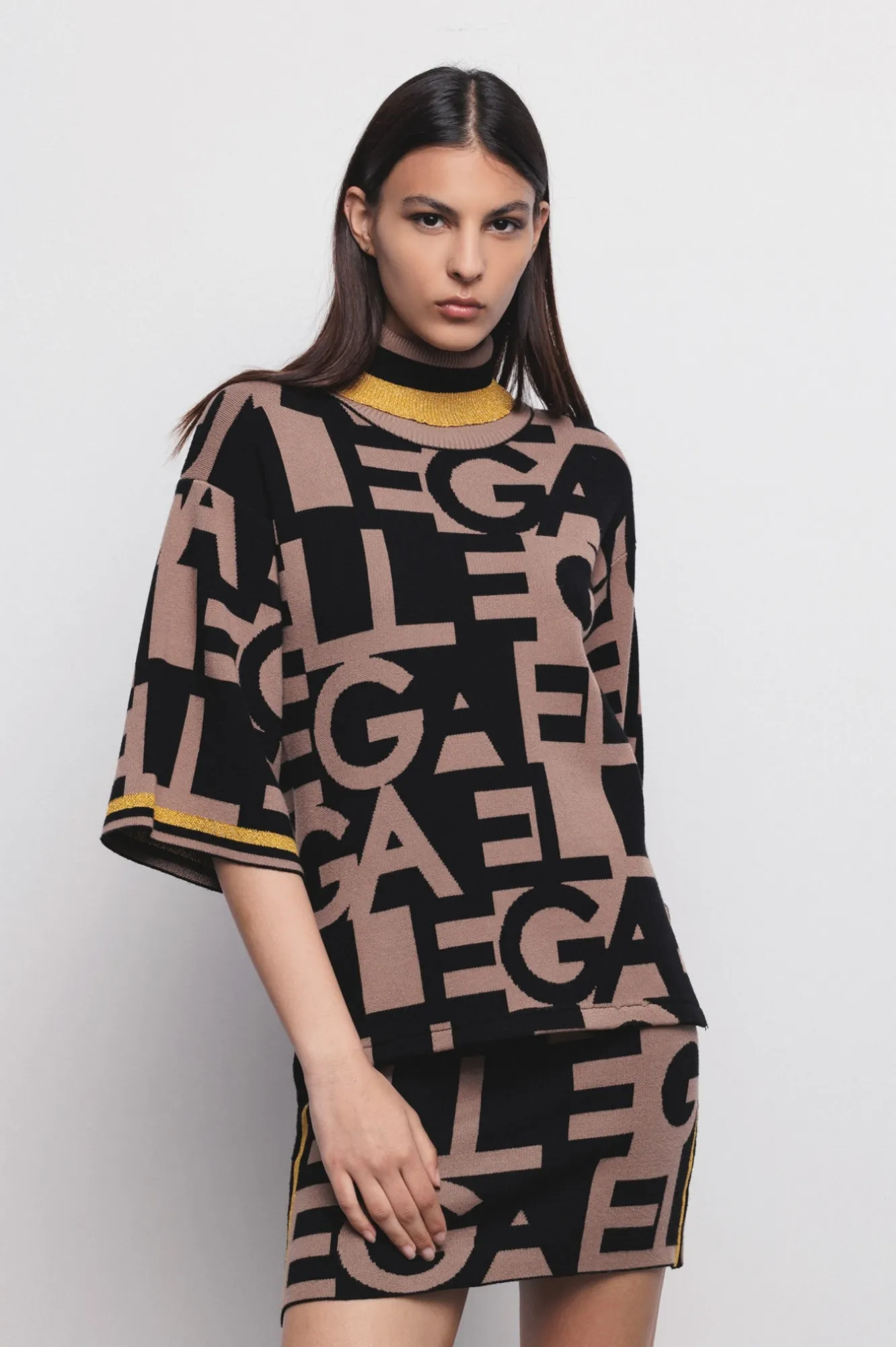Pullover Dolcevita Con Manica Svasata Marrone - Gaëlle Paris