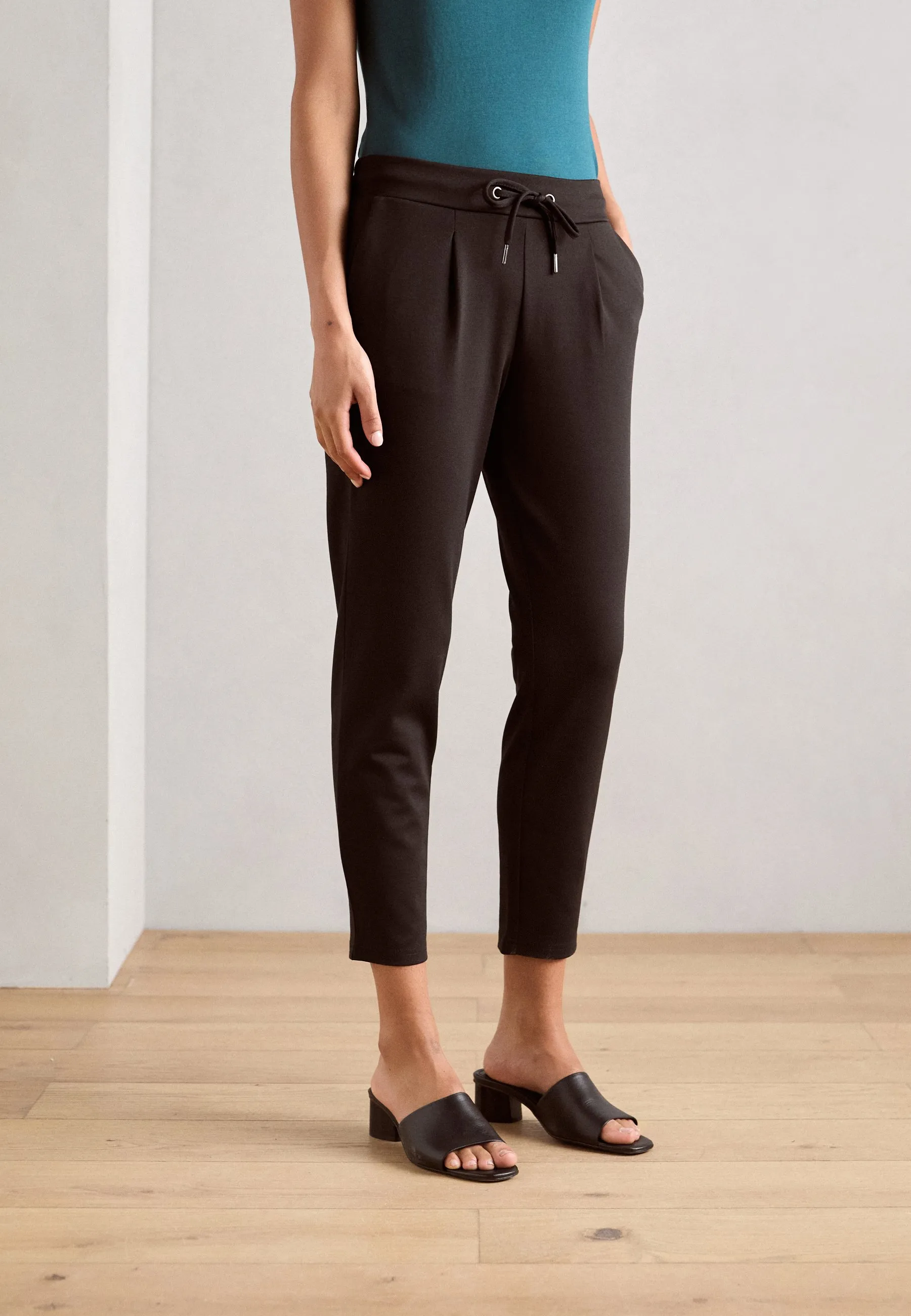 RIZETTA CROP PANTS - Pantaloni