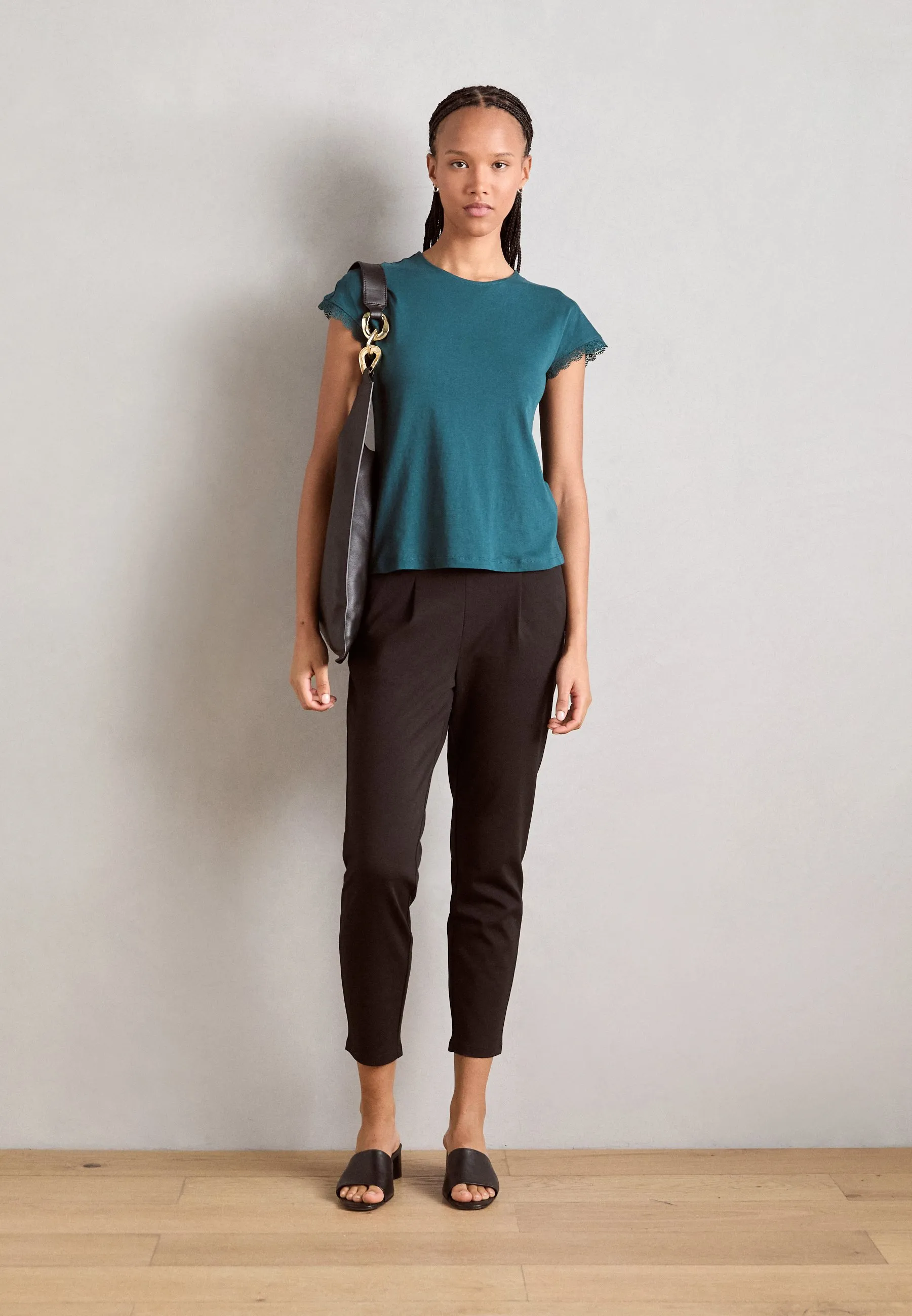 RIZETTA CROP PANTS - Pantaloni