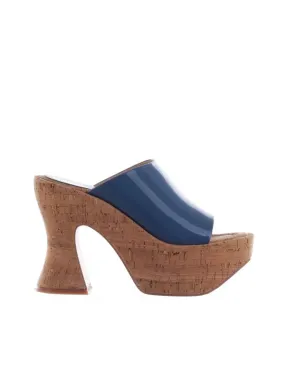 Sabot in vernice con zeppa in sughero