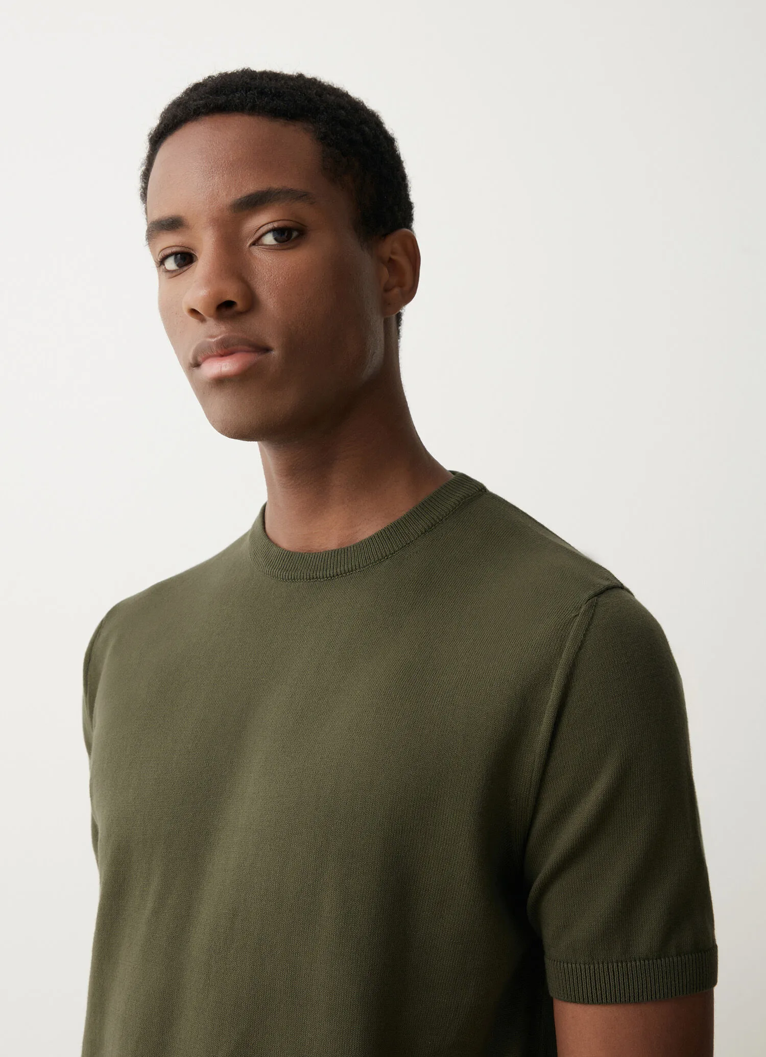 Short-sleeved pullover in garment-dyed cotton