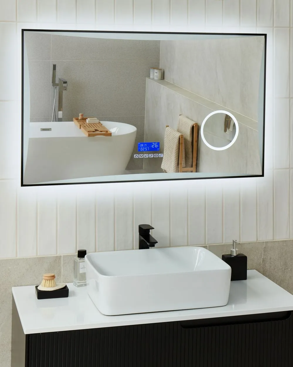 Specchio da bagno con luce LED ONLAY 100 cm 60 cm Argento