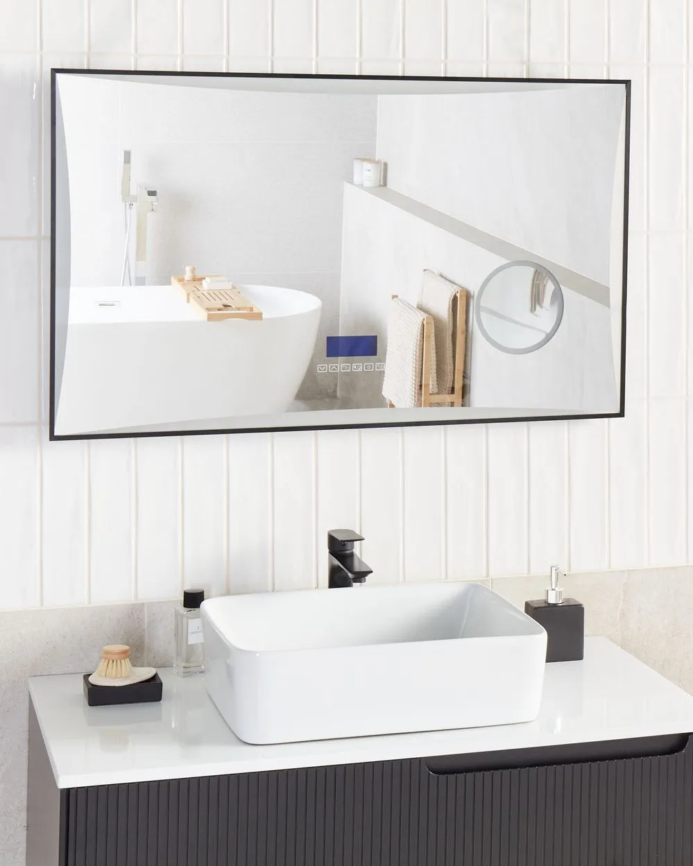 Specchio da bagno con luce LED ONLAY 100 cm 60 cm Argento