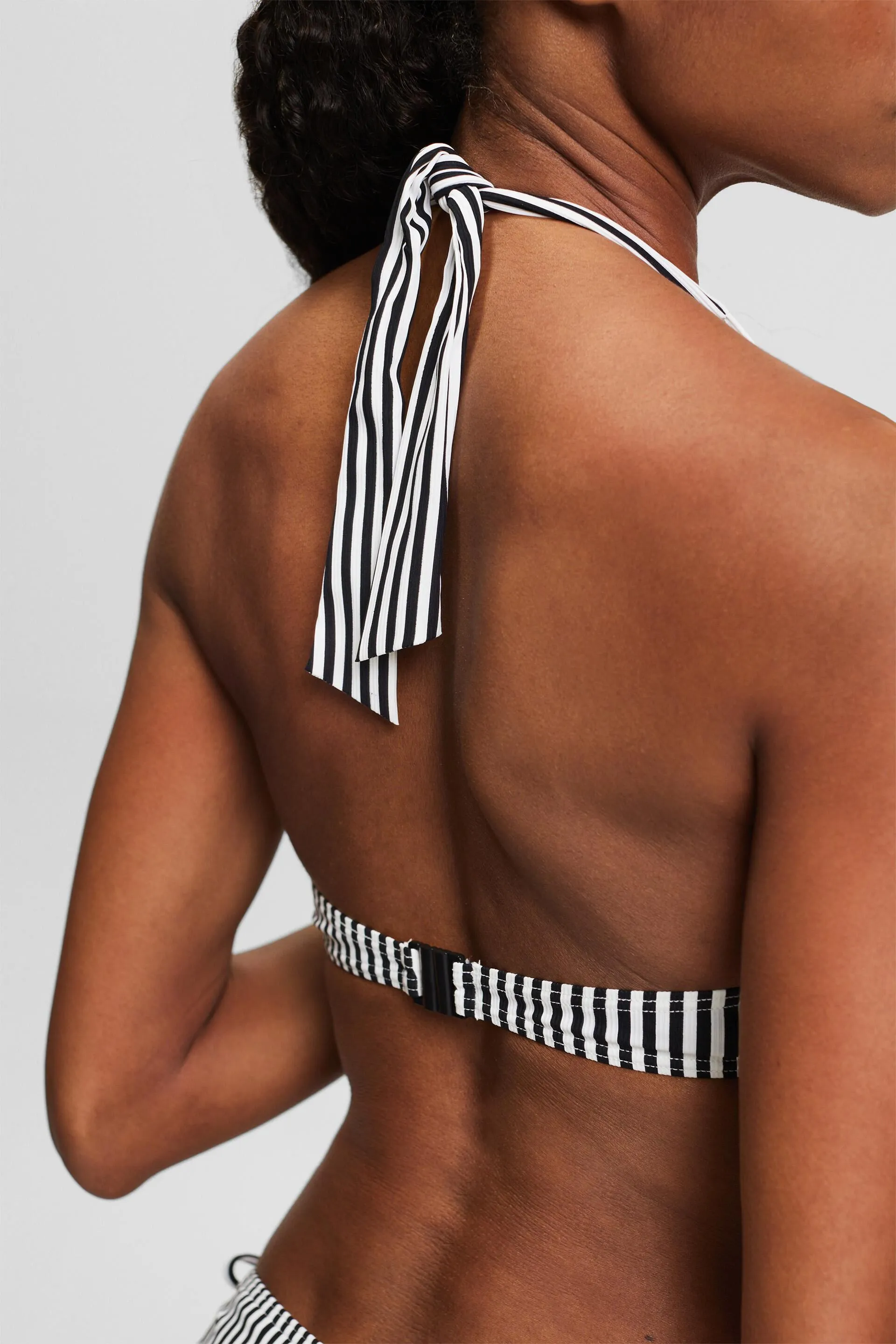 Top da bikini a righe con ferretto