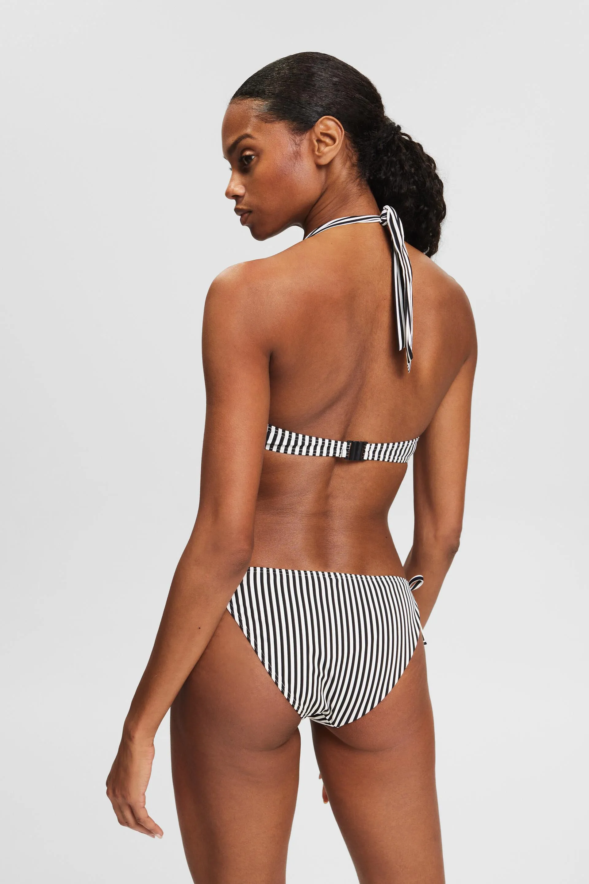 Top da bikini a righe con ferretto